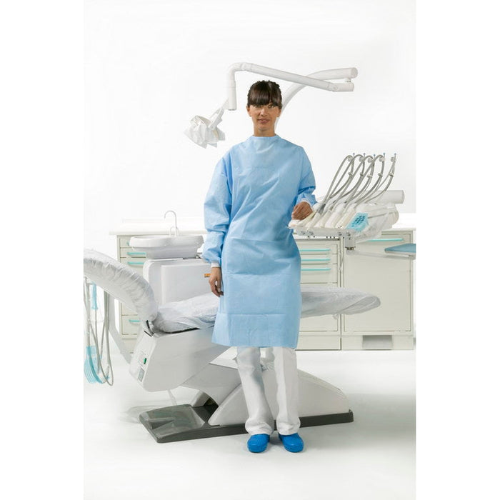 30.D2172.00 - Surgically folded Special Plus model gown and 2 hand towels wrapped in medical paper (length 45.31" L)